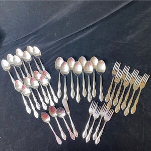 Vintage Set of 37 Piece Customcraft Stainless Taiwan/Korea Cutlery Set Steel